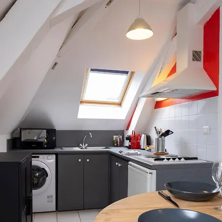 Immeuble Entier Coeur De Ville Avec Terrasse & Balcon *
