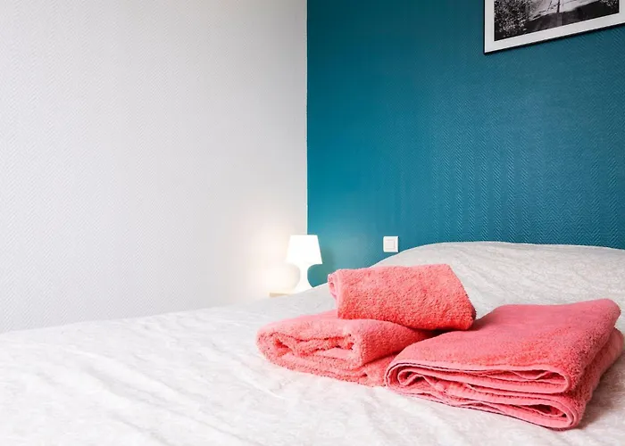 Immeuble Entier ✰ Coeur De ✰ Terrasse Balcon * Segré